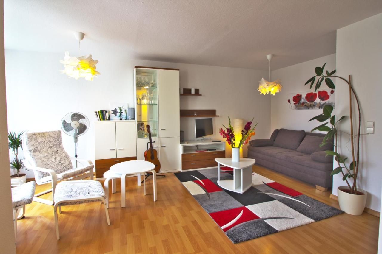 Ferienwohnung Kakadu Apartment Dresden Laubegast Wlan Tv Fahrrad Exterior foto